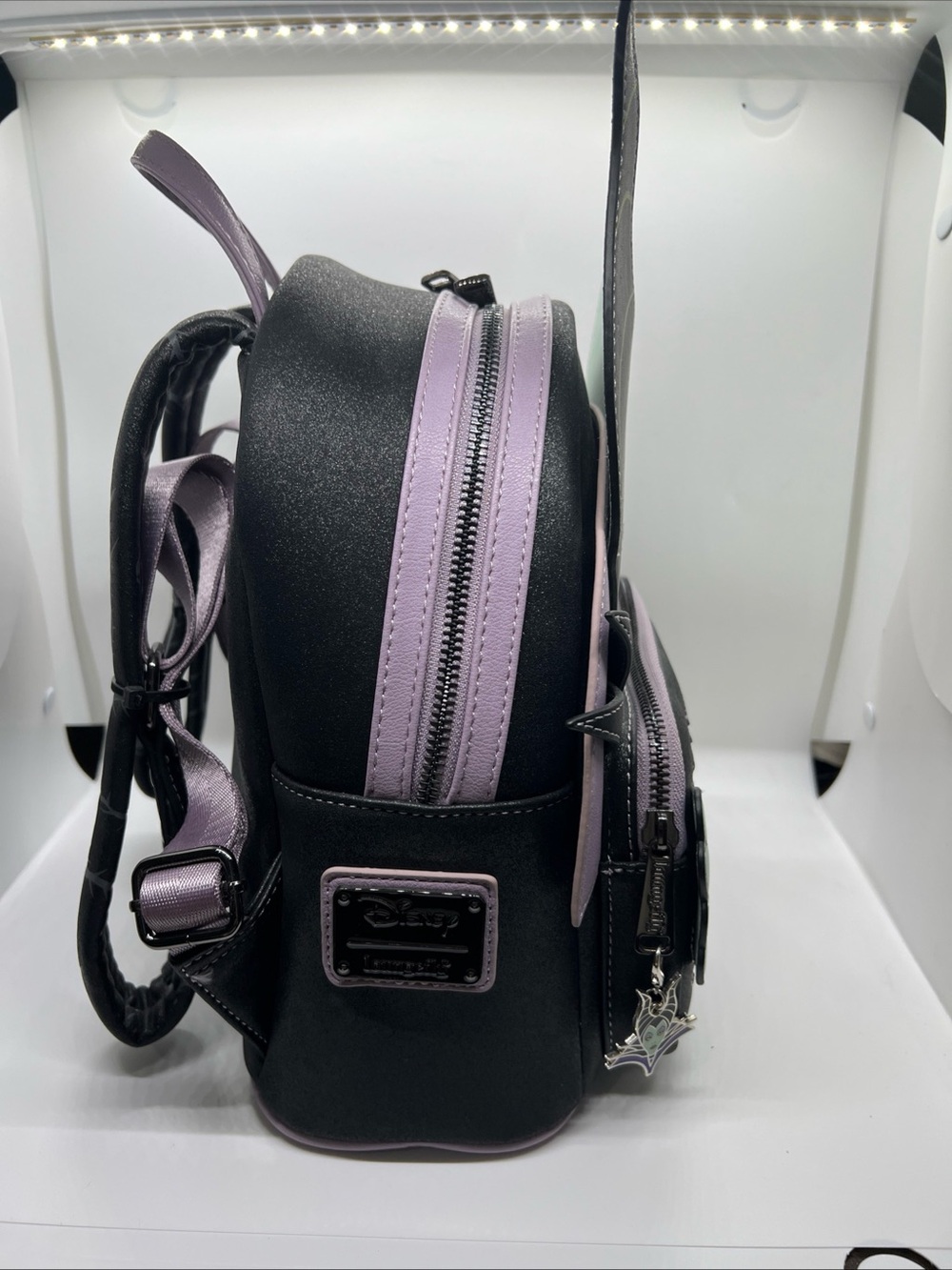 Mint Condition Maleficent Loungefly Mini Backpack With Matching Disney Keychain - Picture 5 of 9